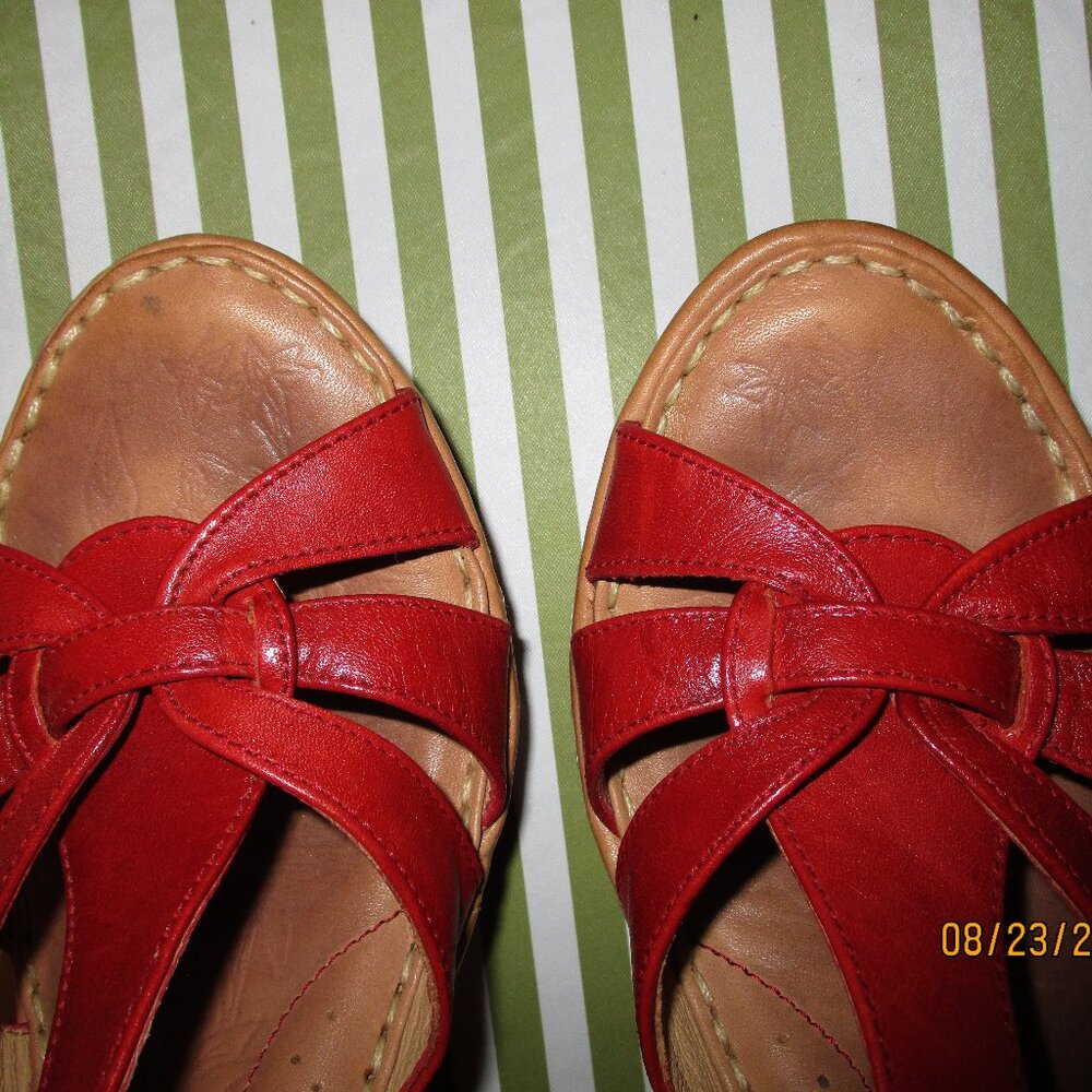 Born Platform Sandals - Picture 11 of 16